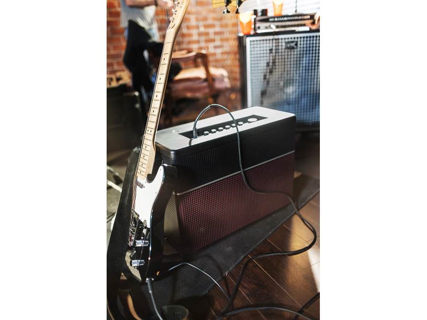 Line 6 AMPLIFi™ 150 150-watt guitar amplifier/Bluetooth® speaker