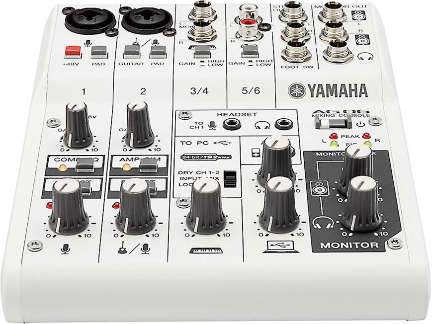 Yamaha AG06 6-channel mixer and USB 2.0 computer/iPad® recording