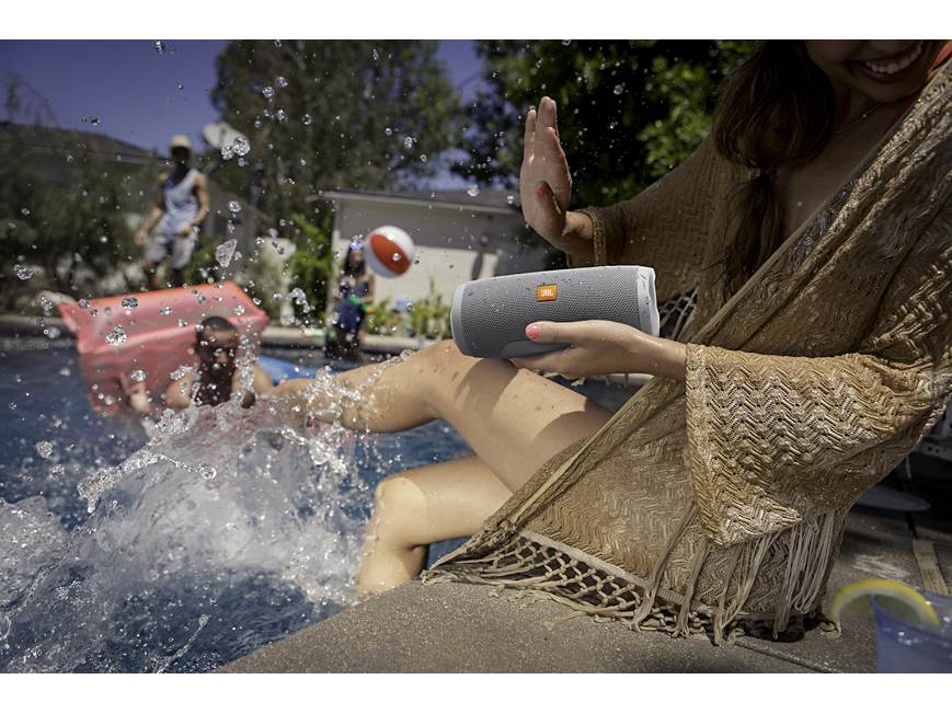 JBL Charge 3 (Gray) Waterproof portable Bluetooth® speaker (Gray