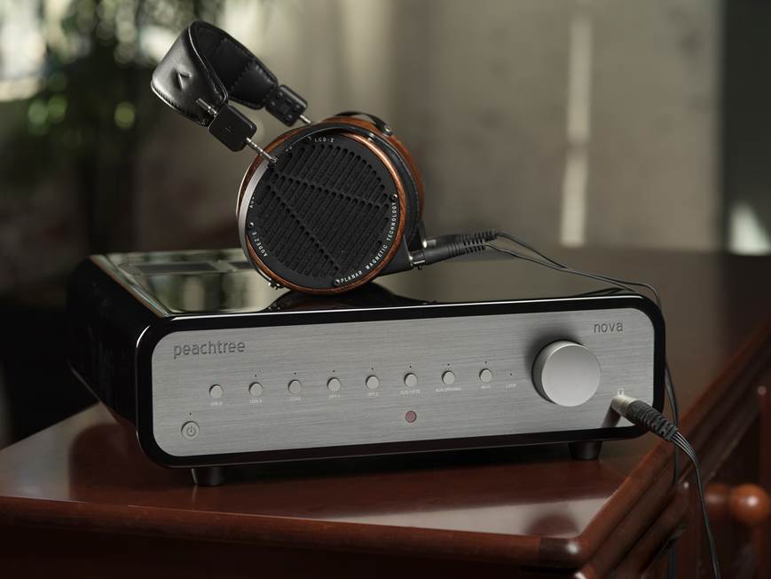 Peachtree nova300 (Piano Black) Stereo integrated amplifier with