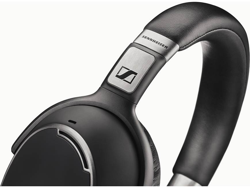 Sennheiser PXC 480 Over-ear noise-canceling headphones with remote