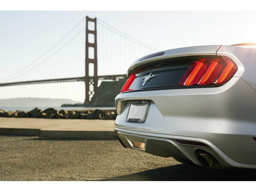 Pearl RearVision Wireless Rear-view Camera and Alert System Rear
