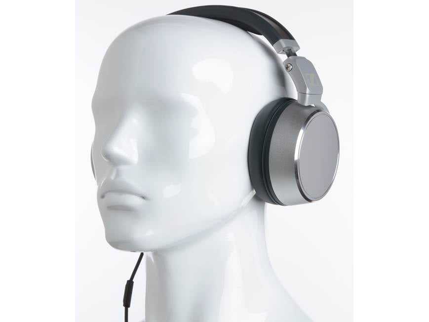 ゼンハイザー　SENNHEISER HD 630VB Amazon.co.jp: ゼンハイザー ヘッドホン 密閉型/低音域調整機能