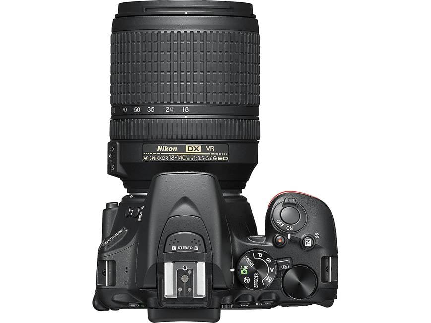 Nikon D5600 Telephoto Lens Kit 24.2-megapixel DSLR camera with Wi