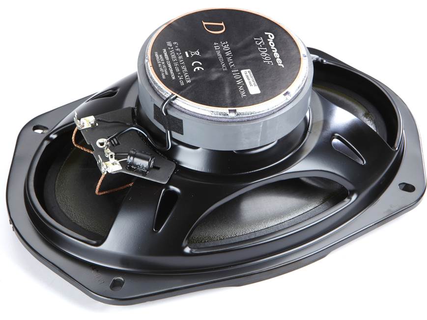 Pioneer TS-D69F vs JL Audio C1-690x