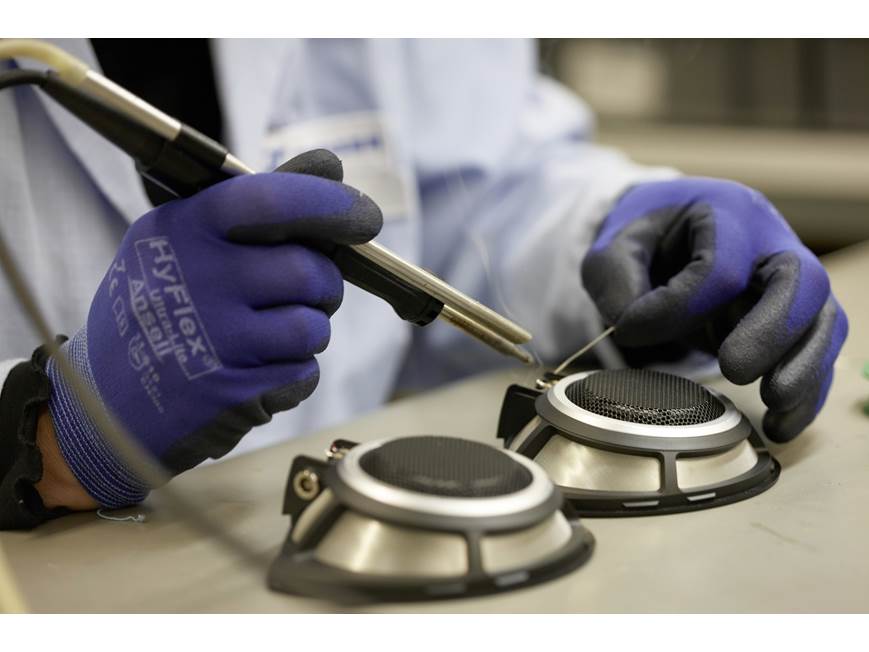 Sennheiser HD 820 Closed-back audiophile headphones at Crutchfield