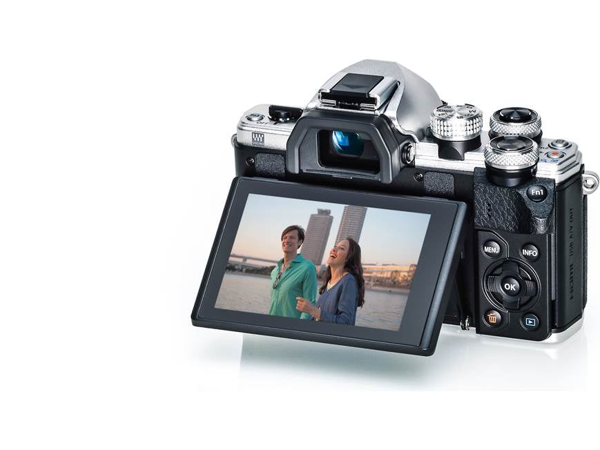 Olympus OMD E-M10 Mark II Kit (Silver) 16-megapixel mirrorless