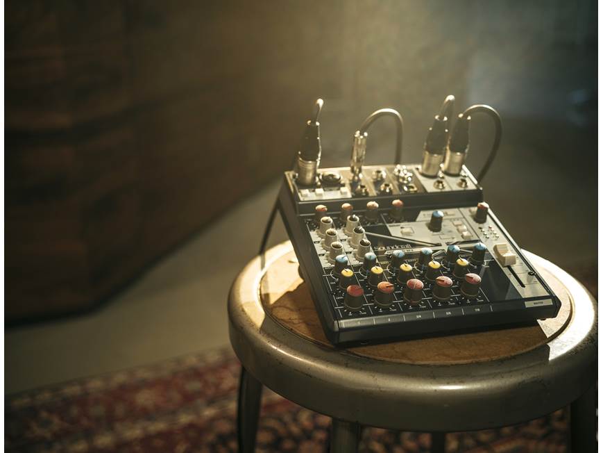 Soundcraft Notepad-8FX 8-channel mixer with effects and USB