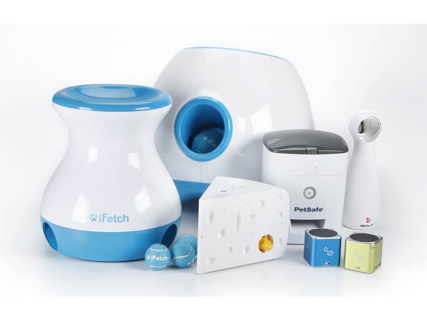 PetSafe Train n' Praise™ Treat Dispenser Remote-controlled food