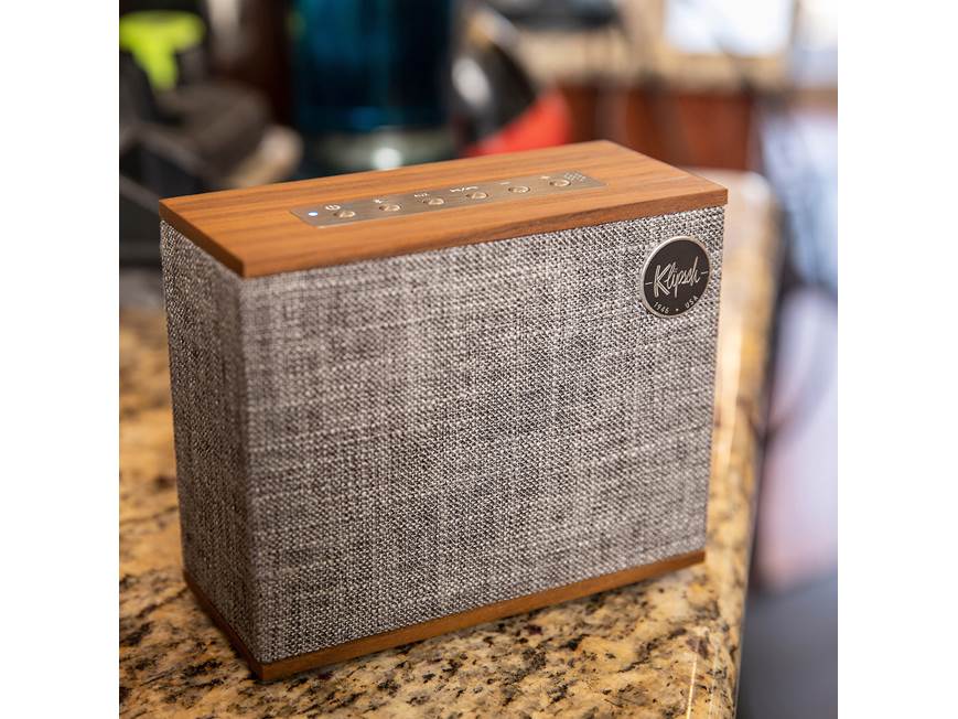 Klipsch Heritage Groove (Walnut) Portable Bluetooth® speaker
