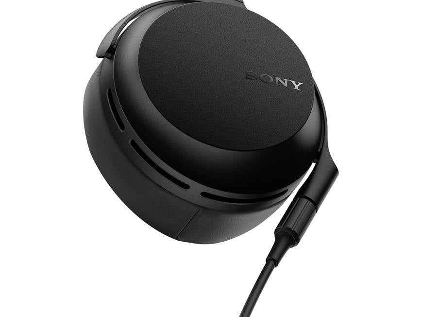 Sony MDR-Z7M2 Over-the-ear headphones at Crutchfield