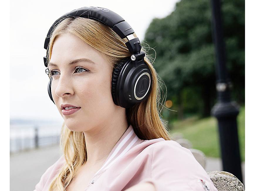 Audio-Technica ATH-M50xBT Over-ear wireless Bluetooth® headphones