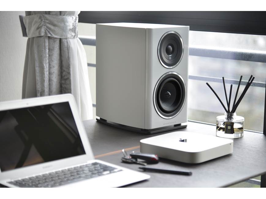 Wharfedale Diamond 11.2 (White) Bookshelf speakers (White) at