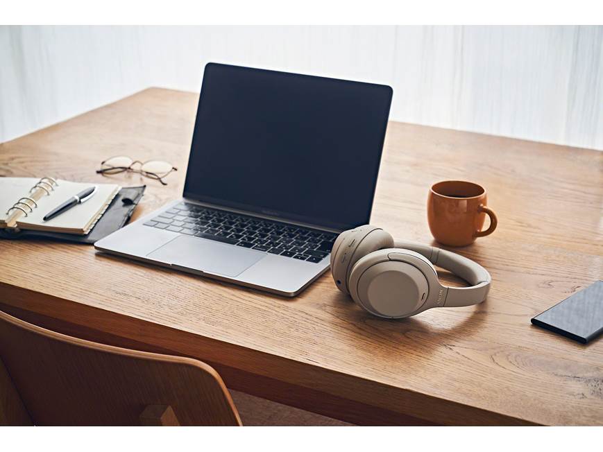 Sony WH-1000XM4 (Silver) Over-ear Bluetooth® wireless noise