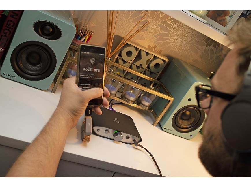 iFi Audio ZEN DAC Desktop USB DAC and headphone amplifier at