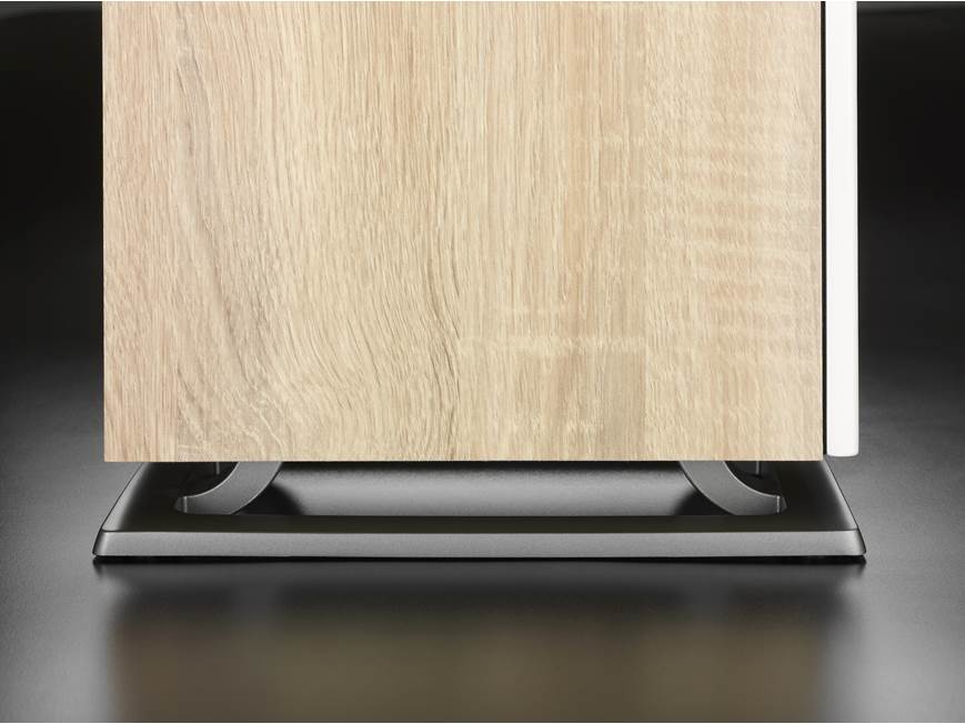 DALI Oberon 7 (Light Oak) Matched pair of floor-standing speakers