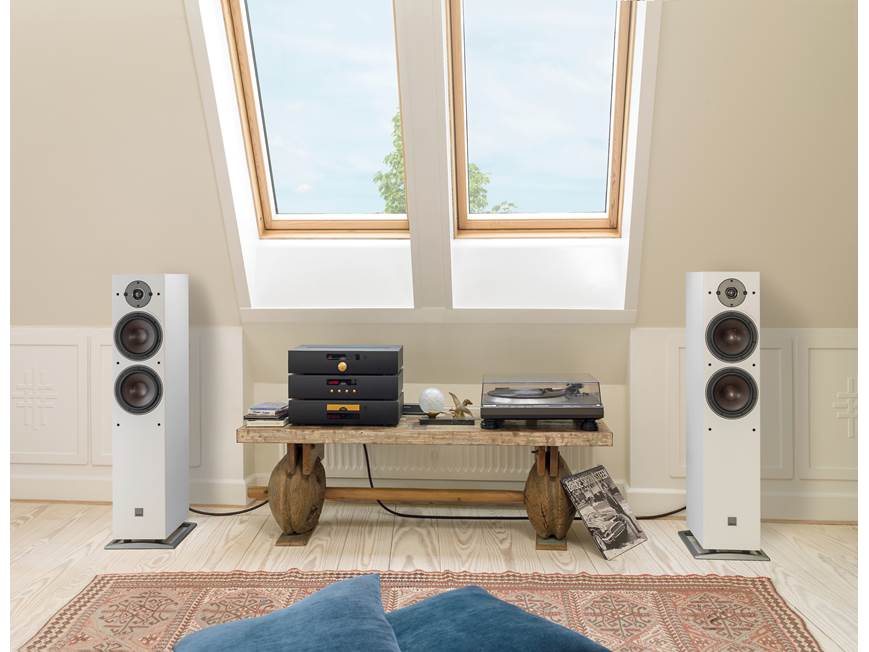 DALI Oberon 7 (White) Matched pair of floor-standing speakers