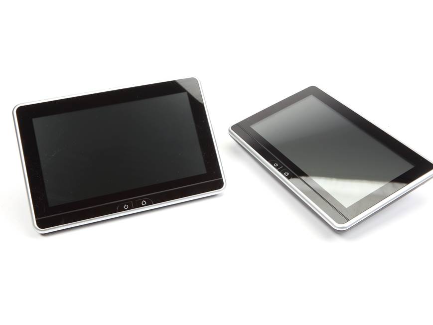 Voxx AVXSB10UHD2 Rear-seat entertainment system with two 10.1