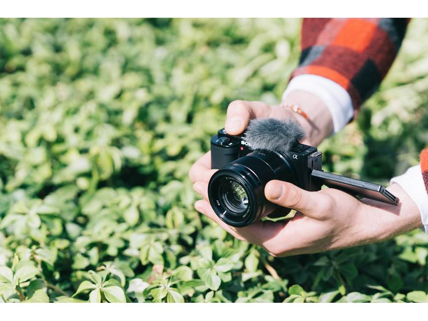 Sony Alpha ZV-E10 OSS II Zoom Lens Kit (Black) 25-megapixel
