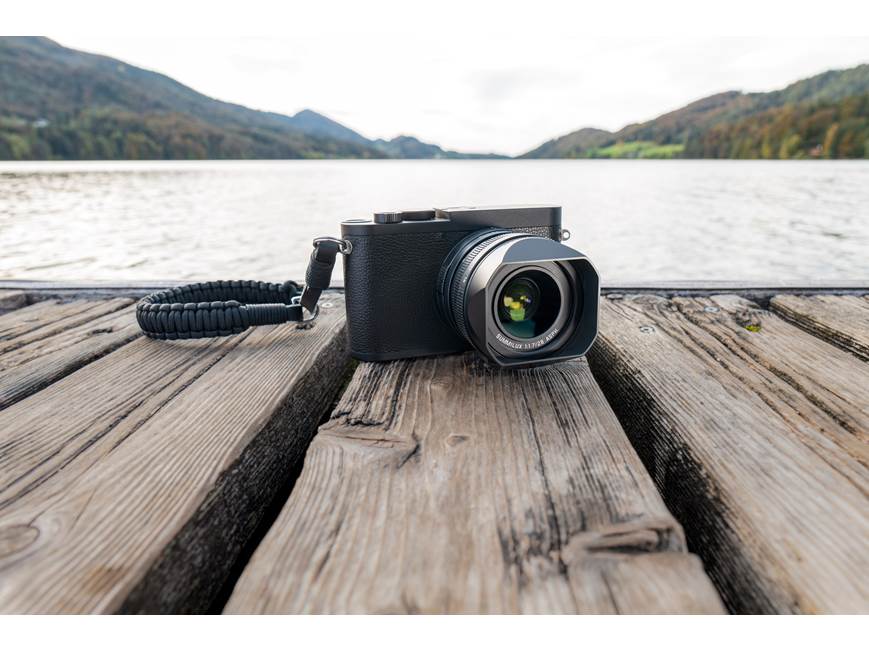 Leica Q2 Monochrom 47.3-megapixel fixed-lens full-frame black and