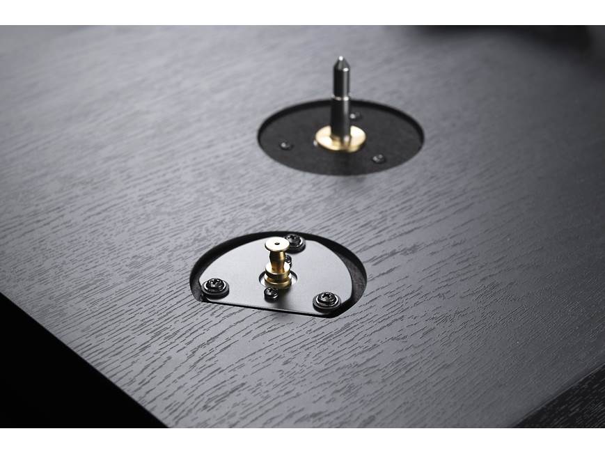 Dual CS 418 Manual belt-drive turntable with built-in phono preamp