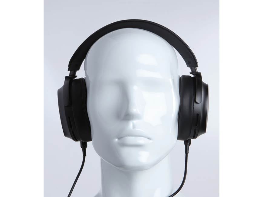 Sony MDR-Z7M2 Over-the-ear headphones at Crutchfield