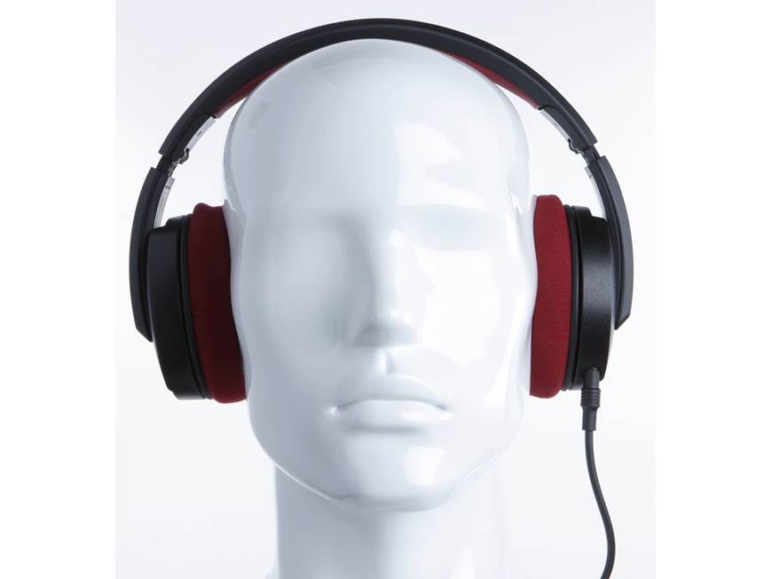 Focal Listen Professional Closed back, over-ear wired headphones