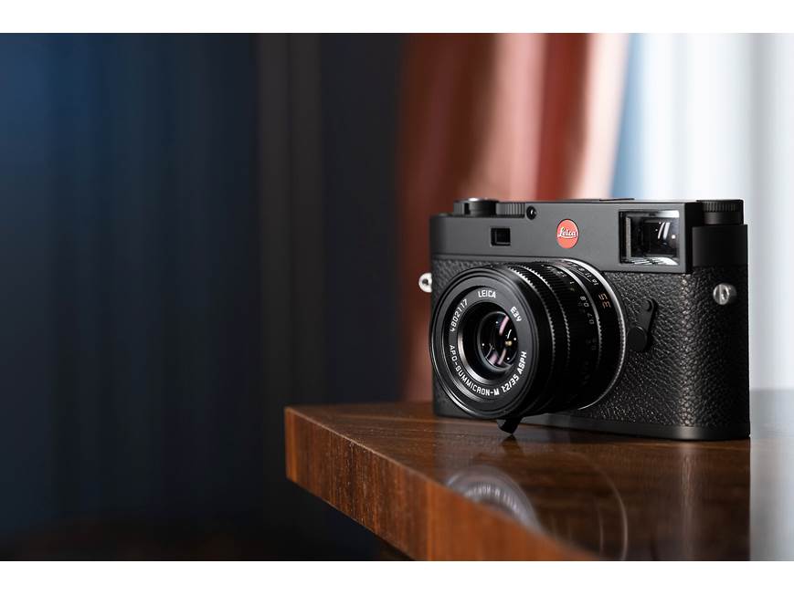 Leica M11 (no lens included) (Silver-Chrome) 60-megapixel full