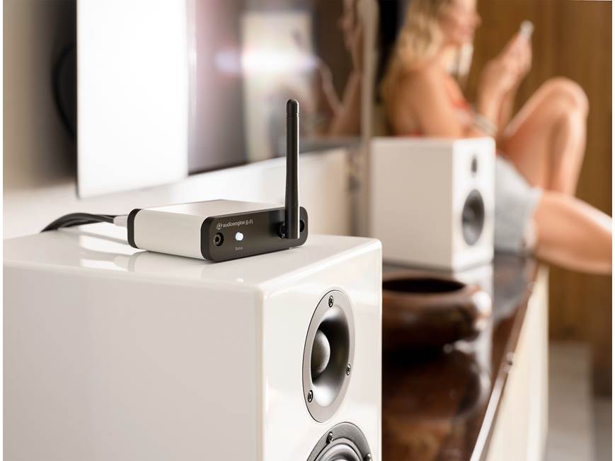Audioengine HD6 (White) Powered stereo speakers with Bluetooth