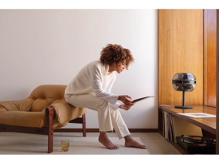 Syng Cell Alpha (With Floor Stand) Powered speaker with Wi-Fi and