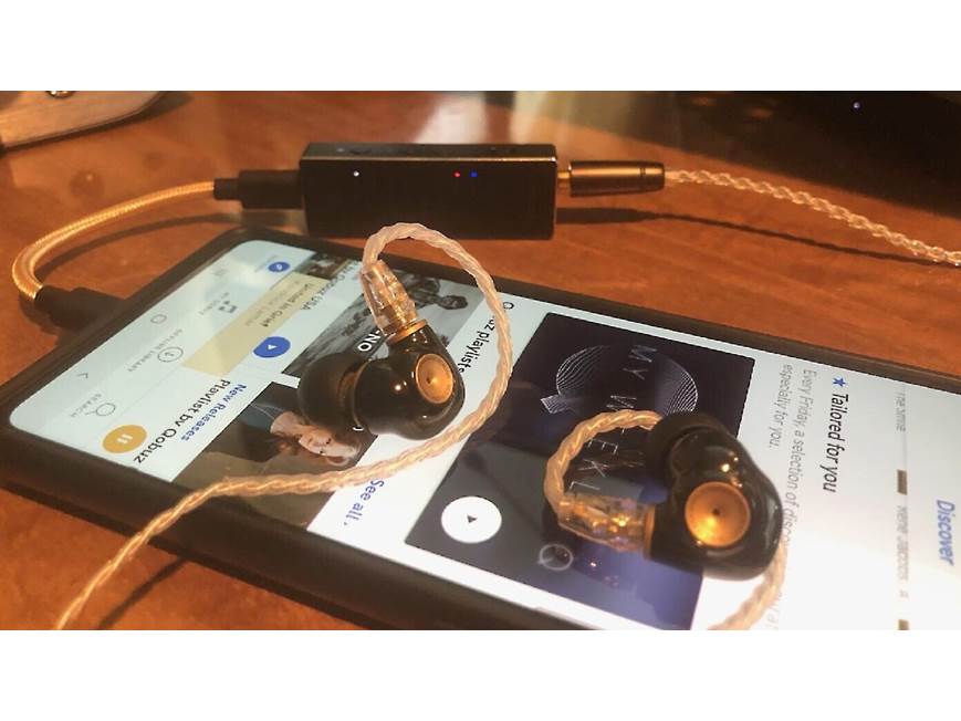 iFi GO bar Portable USB DAC/headphone amplifier, compatible with