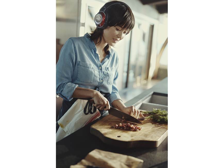 Mark Levinson No. 5909 (Radiant Red) Over-ear wireless Bluetooth