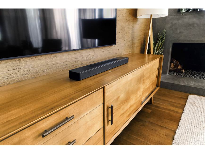 Bose Smart Soundbar 600 Powered sound bar with Dolby Atmos®, Apple