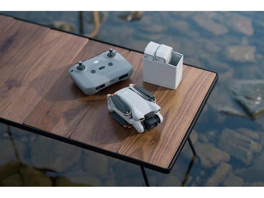 航空機・ヘリコプター Mavic Mini Fly More Combo DJI Mavic Mini Fly More Combo w/ 3 batteries accessories drone