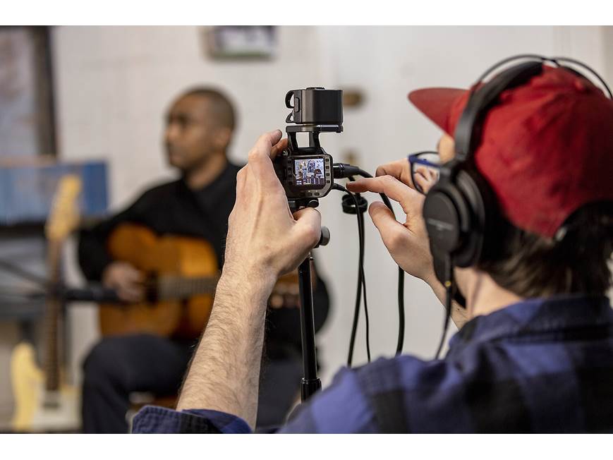 Zoom Q8n-4K Handy 4K video recorder with 4-track audio, XY stereo