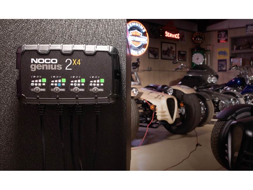 NOCO GENIUS2X4 GENIUS series 4-bank 12- or 6-volt battery charger
