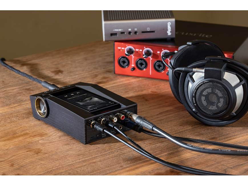 Astell&Kern ACRO CA1000T Portable headphone amplifier/DAC with