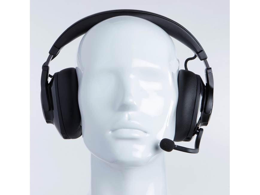 JBL Quantum 910 Professional wireless noise-canceling gaming