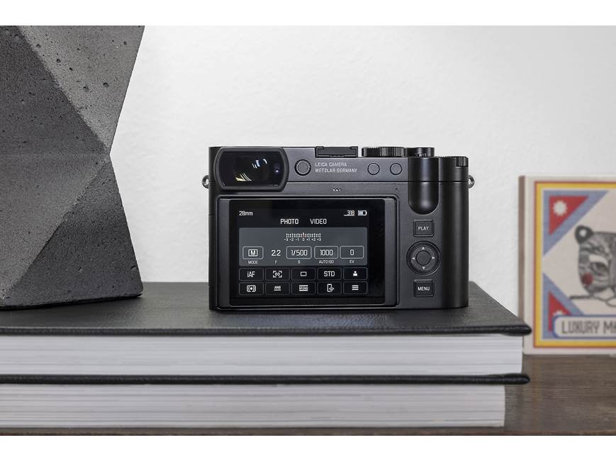 Leica Q3 60-megapixel full-frame compact camera with 28mm f/1.7