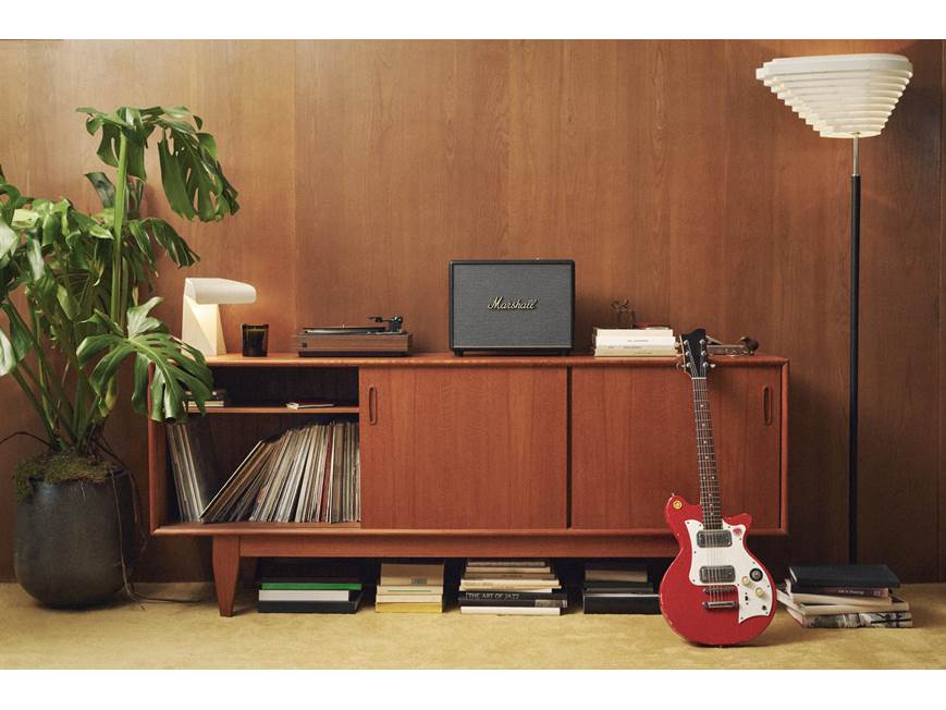 スピーカー・ウーファー Marshall WOBURN III Black Marshall Woburn III Black Bluetooth Speaker + Reviews | CB2