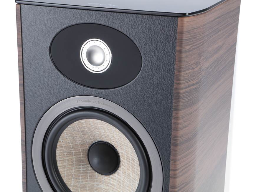Focal Aria 906 Bookshelf speakers (Noyer Walnut vinyl finish) at