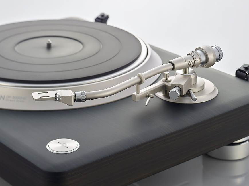 その他 DENON DP-3000 SME 3009 SHURE V15 TYPEIII Denon DP-3000NE Manual direct-drive turntable at Crutchfield