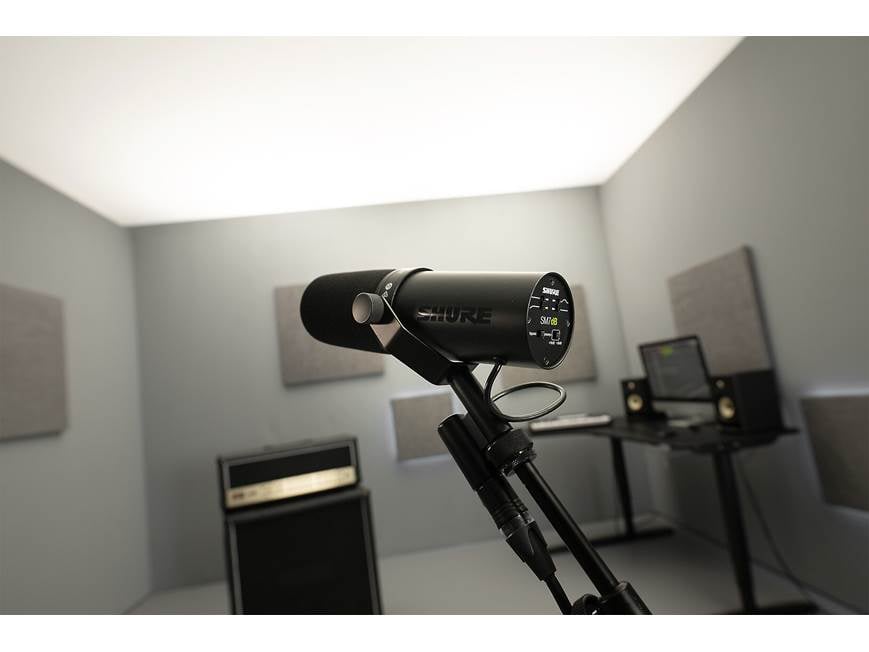 Shure SM7dB Large-diaphragm cardioid dynamic microphone with built