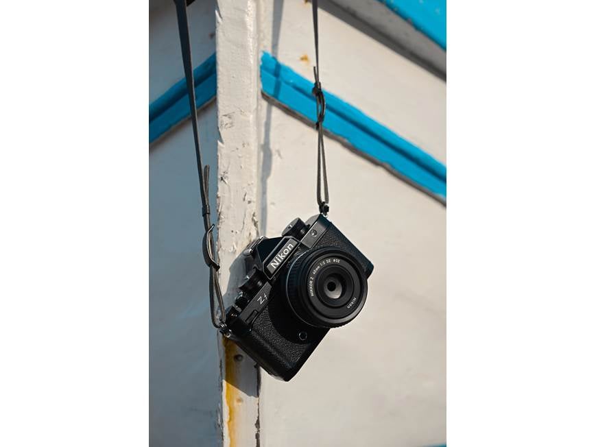 Nikon Z f 40mm Kit 24.5-megapixel full-frame retro-styled