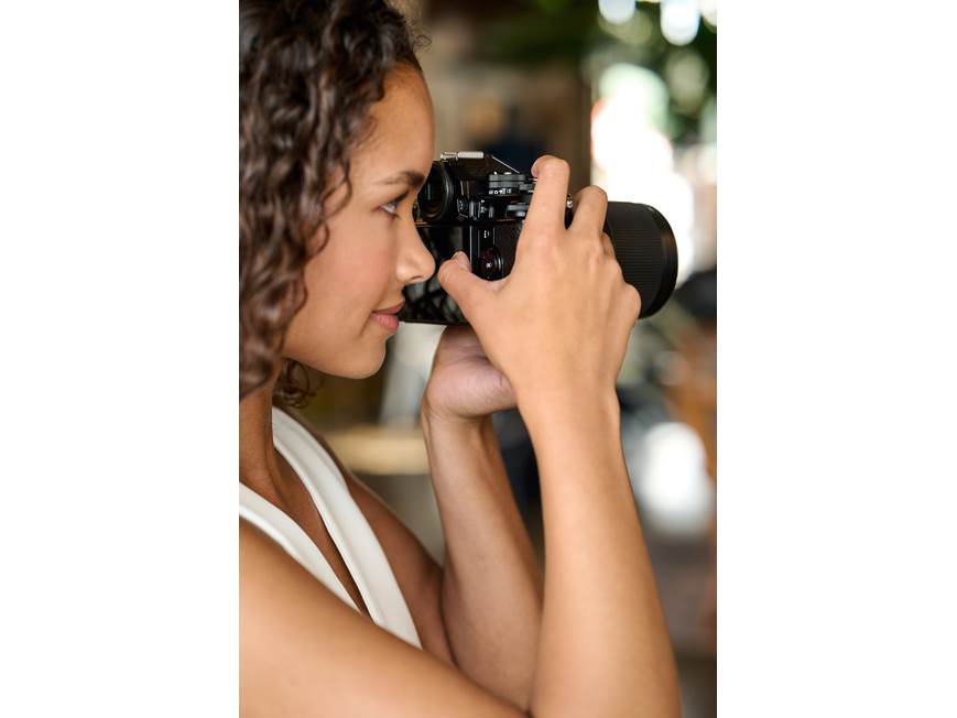 Nikon Z f 24-70mm Kit 24.5-megapixel full-frame retro-styled