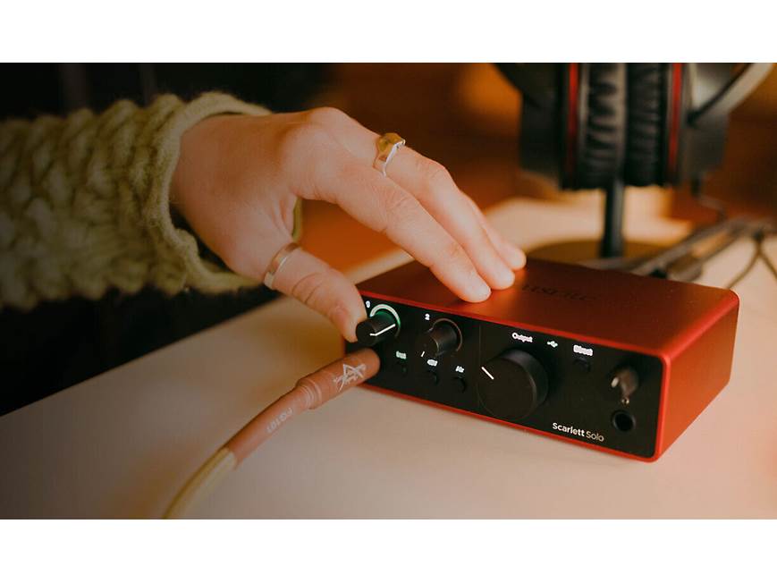 Focusrite Scarlett Solo (4th Generation) USB 2.0 (Type-C) audio