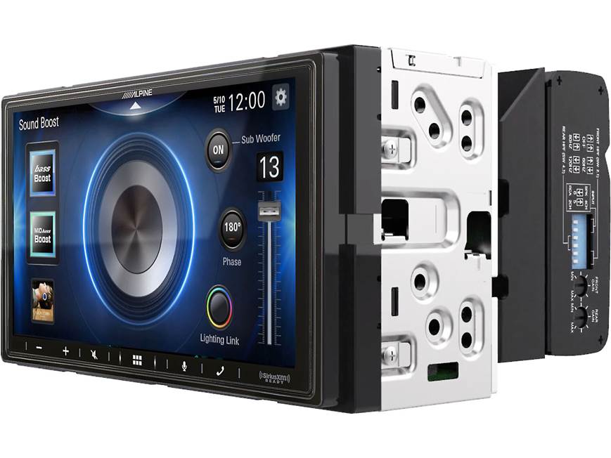 Alpine iLX-W670 and 4-channel Amp Package Includes iLX-W670