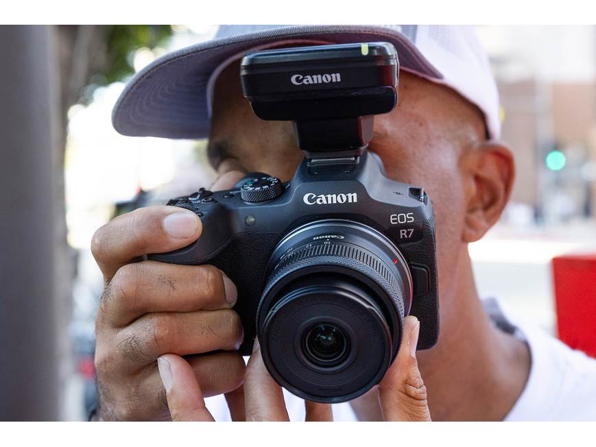 Canon RF-S 10-18mm f/4.5-6.3 IS STM Ultra-wide-angle zoom lens for