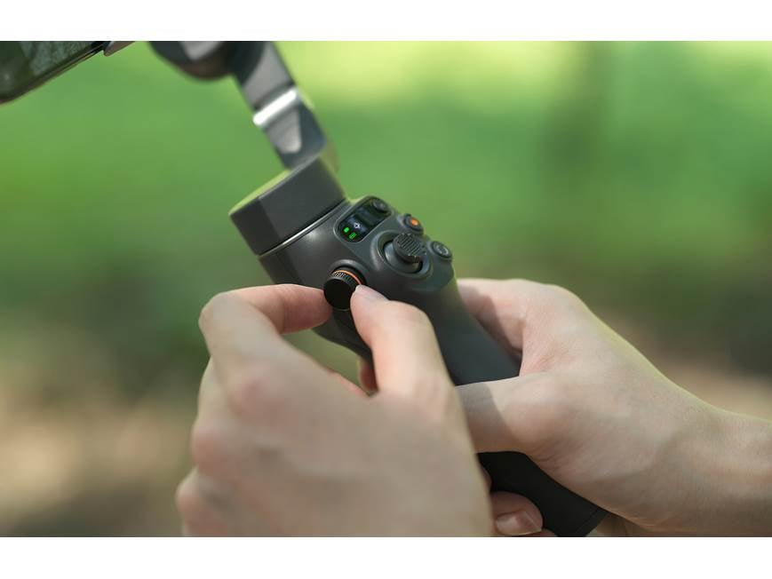 DJI Osmo Mobile 6+補助光付きクリップ(純正) DJI OM 補助ライト内蔵スマートフォンクランプ購入 - DJI Store
