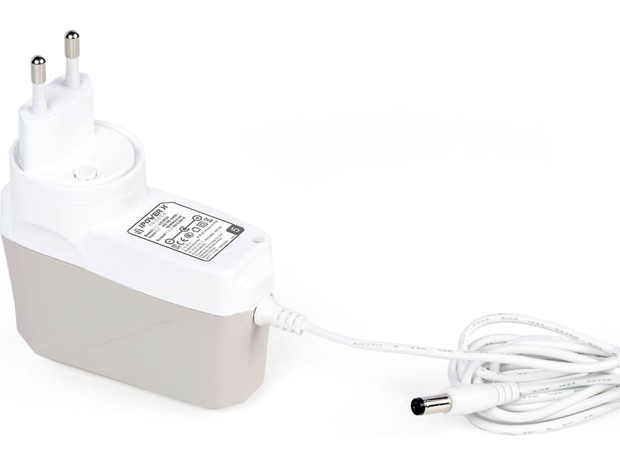 iFi iPower X (15V ) Audiophile-grade AC-to-DC power supply at